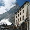 Blick zur Hrnlihtte und Matterhorn
