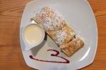 Apfelstrudel auf der Wieserh�tte