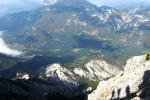 Schattenspiele mit Blick zu den Haller Mauern
