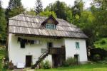 Historisches Farmhaus im Trentatal
