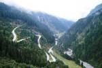 Blick von der Staumauer zum Gasthof 